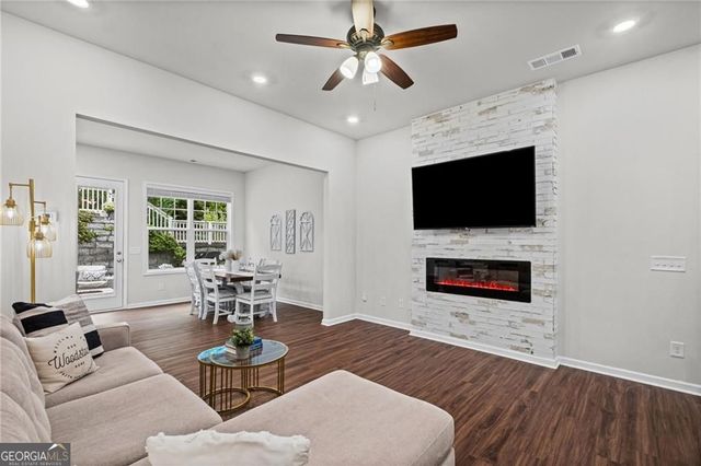469 Bishop Lane, Woodstock, GA 30188