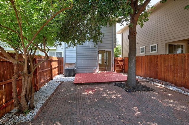 8518 Cahill DR 9, Austin, TX 78729