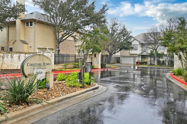 8518 Cahill DR 9, Austin, TX 78729