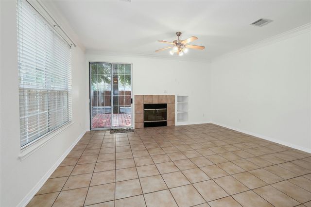 8518 Cahill DR 9, Austin, TX 78729