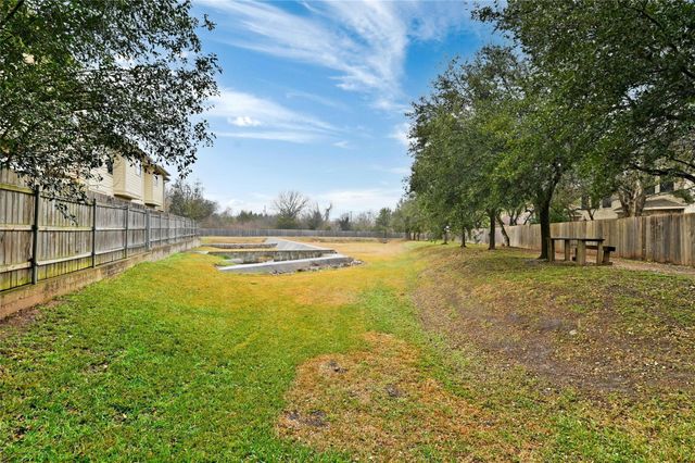 8518 Cahill DR 9, Austin, TX 78729