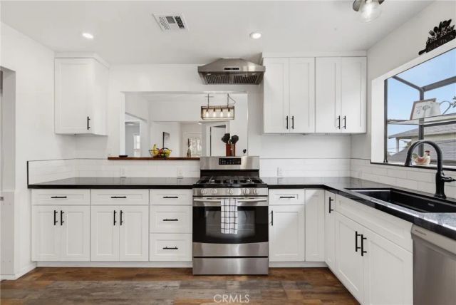 1073 W Upland Avenue, San Pedro, CA 90732