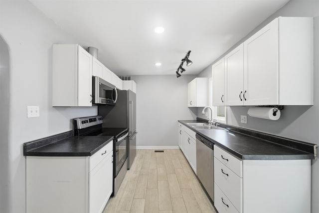 1751 S Volutsia Ave, Wichita, KS 67211