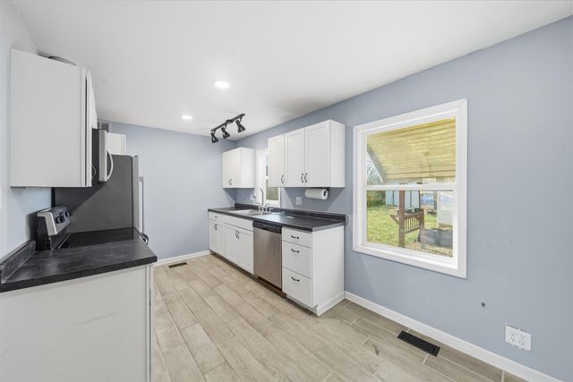 1751 S Volutsia Ave, Wichita, KS 67211