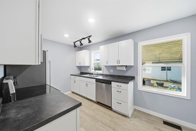 1751 S Volutsia Ave, Wichita, KS 67211