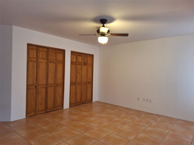 997 Calle Carmilita, Santa Fe, NM 87505