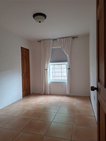 997 Calle Carmilita, Santa Fe, NM 87505