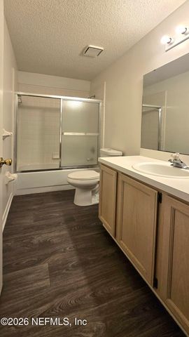 8636 CHARLESGATE Circle N, Jacksonville, FL 32244