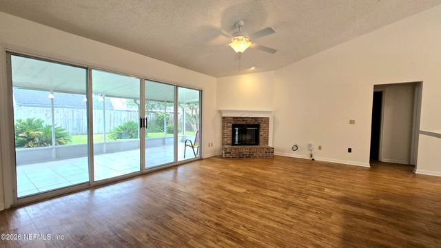 8636 CHARLESGATE Circle N, Jacksonville, FL 32244