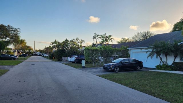 13337 SW 112th Pl, Miami, FL 33176