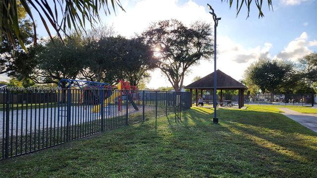 13337 SW 112th Pl, Miami, FL 33176