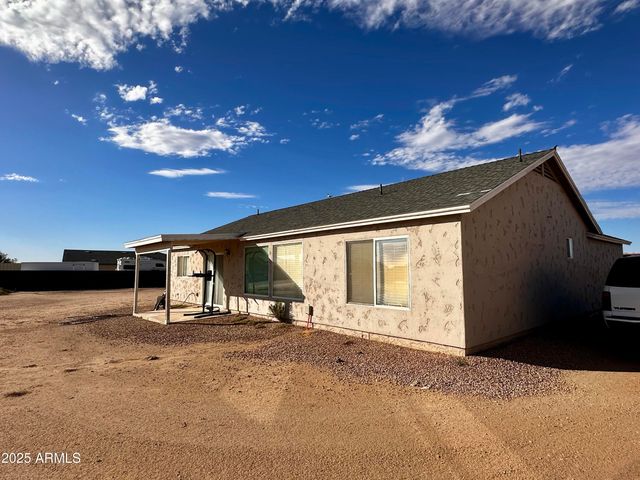 8175 W SWANSEA Drive, Arizona City, AZ 85123