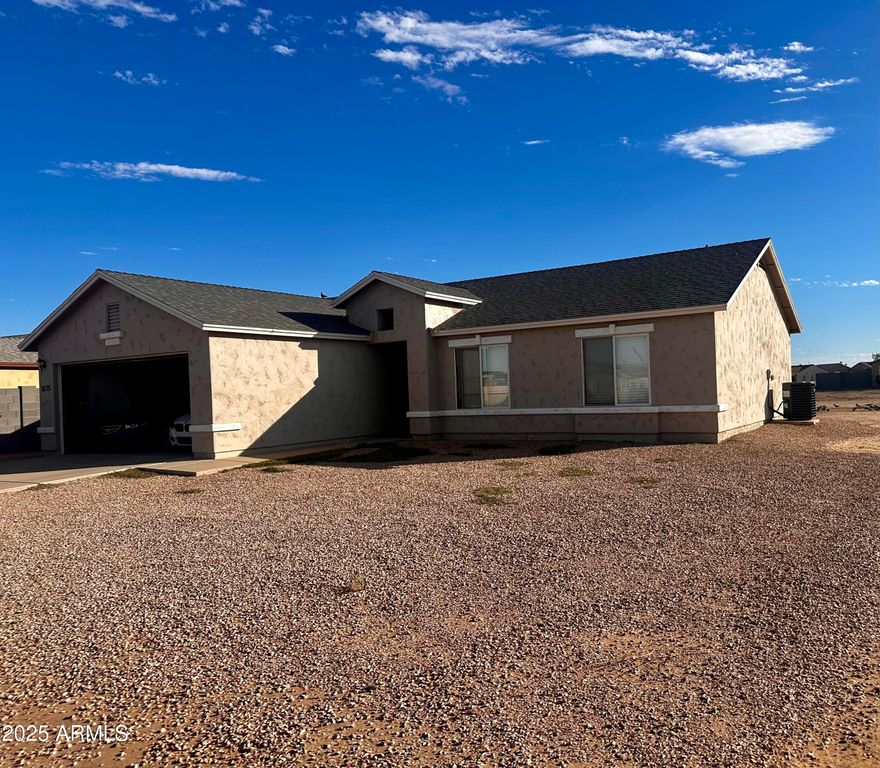 8175 W SWANSEA Drive, Arizona City, AZ 85123