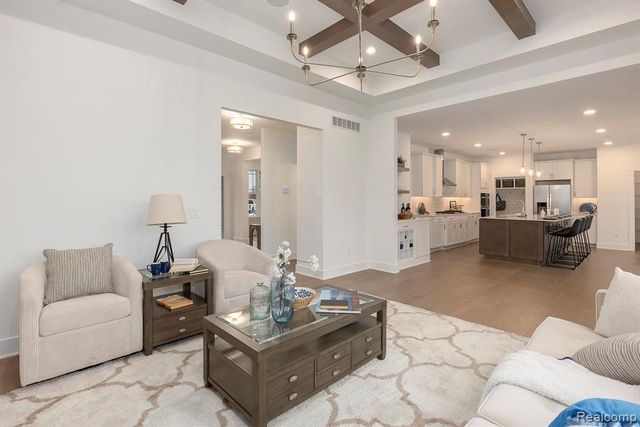 7699 Orchard Lane, Washington, MI 48095