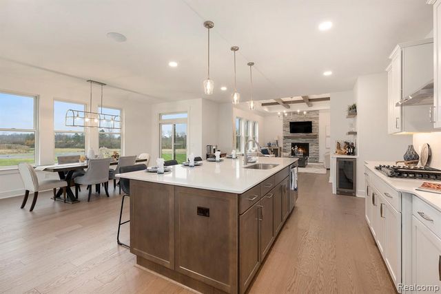 7699 Orchard Lane, Washington, MI 48095