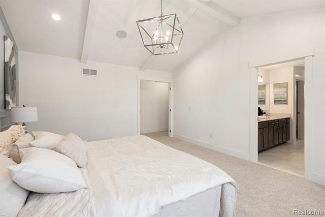 7699 Orchard Lane, Washington, MI 48095