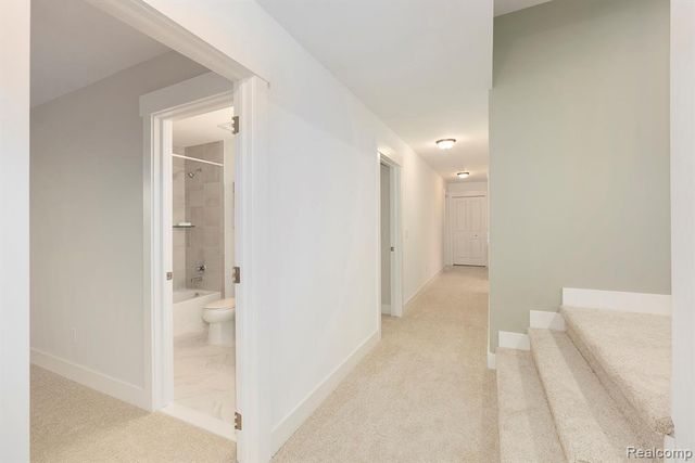 7699 Orchard Lane, Washington, MI 48095