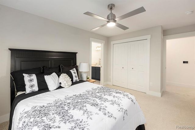 7699 Orchard Lane, Washington, MI 48095