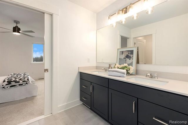 7699 Orchard Lane, Washington, MI 48095