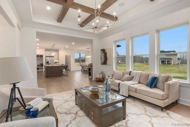 7699 Orchard Lane, Washington, MI 48095