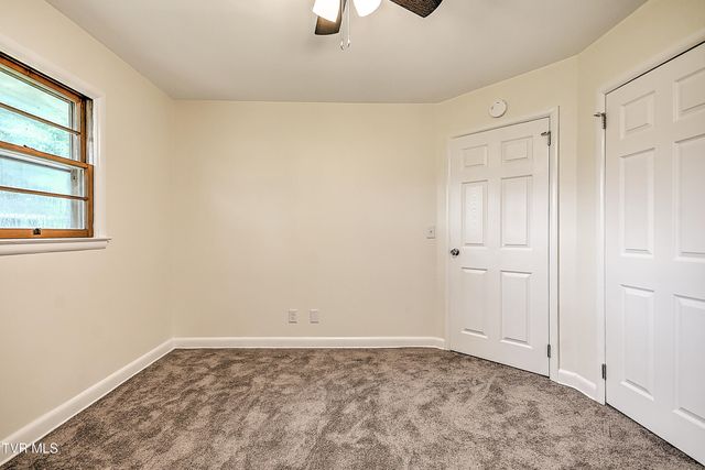 419 Holly Street, Mount Carmel, TN 37645