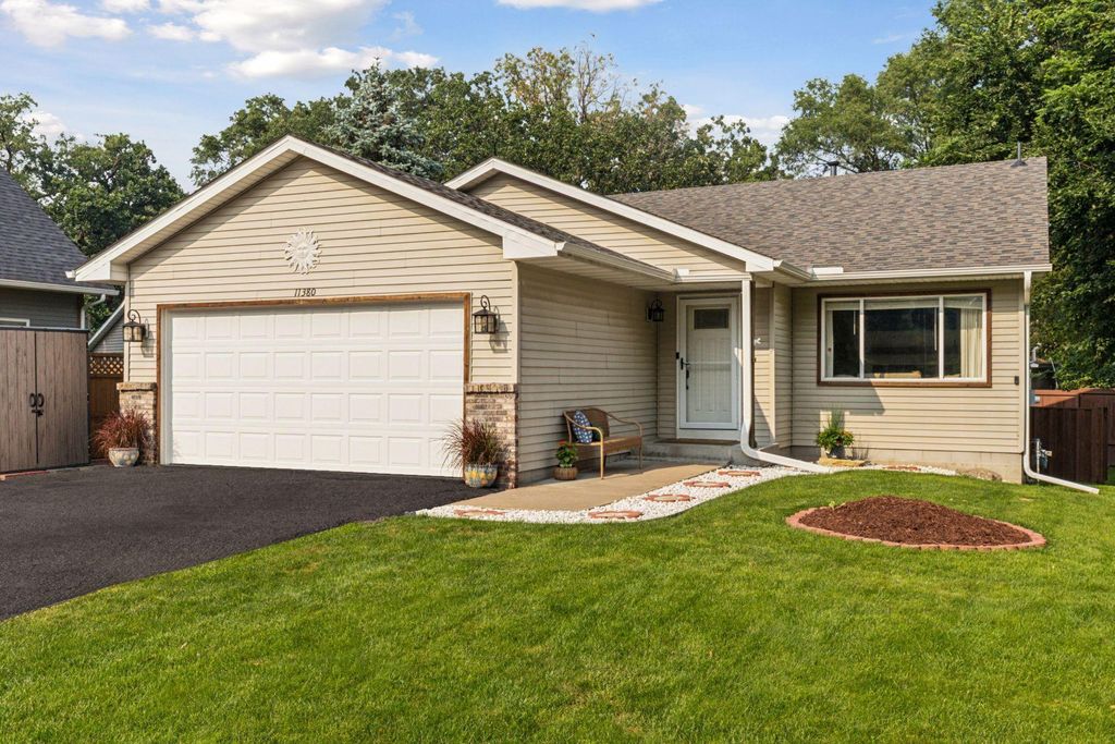 11380 W River Road, Champlin, MN 55316