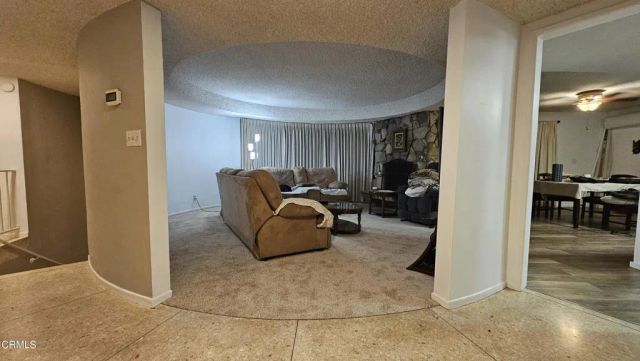 2786 Kennington Drive, Glendale, CA 91206