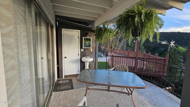 2786 Kennington Drive, Glendale, CA 91206