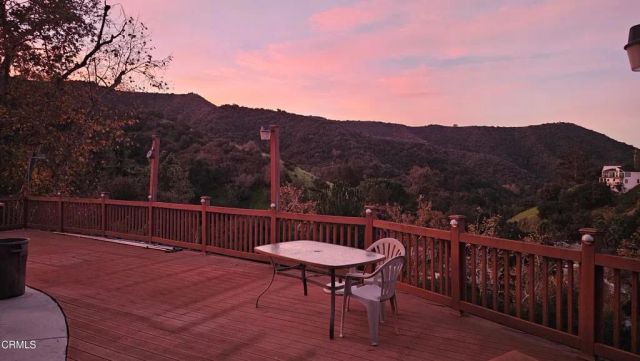 2786 Kennington Drive, Glendale, CA 91206