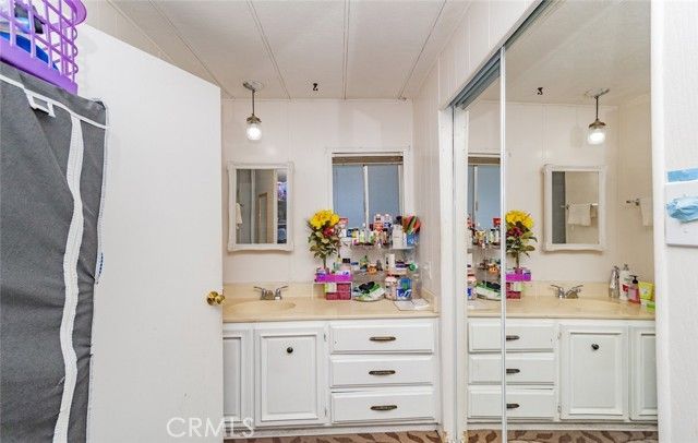 8111 Stanford 128, Garden Grove, CA 92841