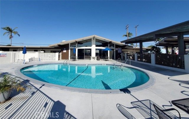 8111 Stanford 128, Garden Grove, CA 92841