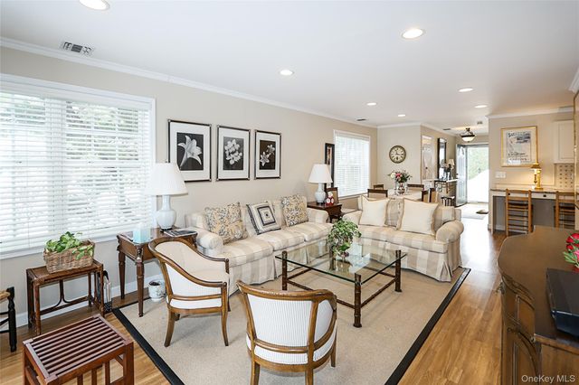 833 Madeira Boulevard, Melville, NY 11747