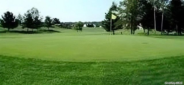 833 Madeira Boulevard, Melville, NY 11747