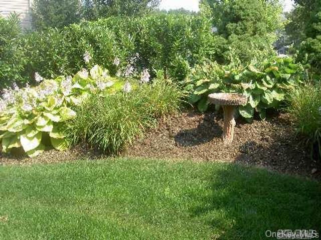 833 Madeira Boulevard, Melville, NY 11747