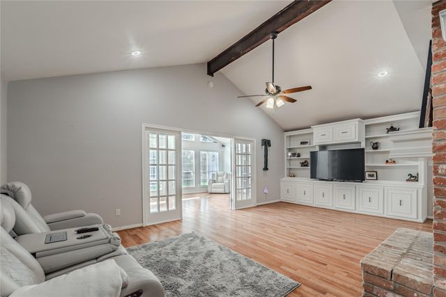 601 S Rivershire Drive, Conroe, TX 77304