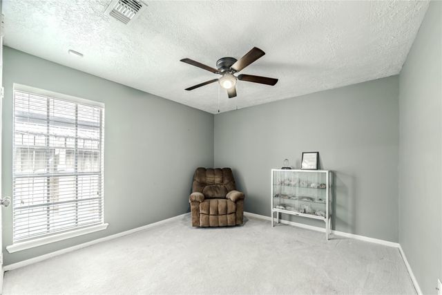 601 S Rivershire Drive, Conroe, TX 77304