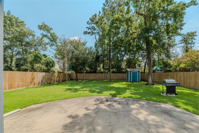 601 S Rivershire Drive, Conroe, TX 77304
