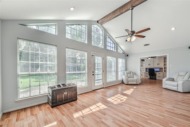 601 S Rivershire Drive, Conroe, TX 77304