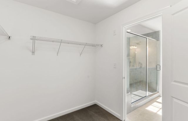 31 Emerald Run 18, Shrewsbury, MA 01545