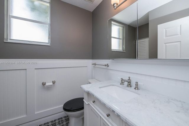 9267 SW 227th St 1-8, Cutler Bay, FL 33190