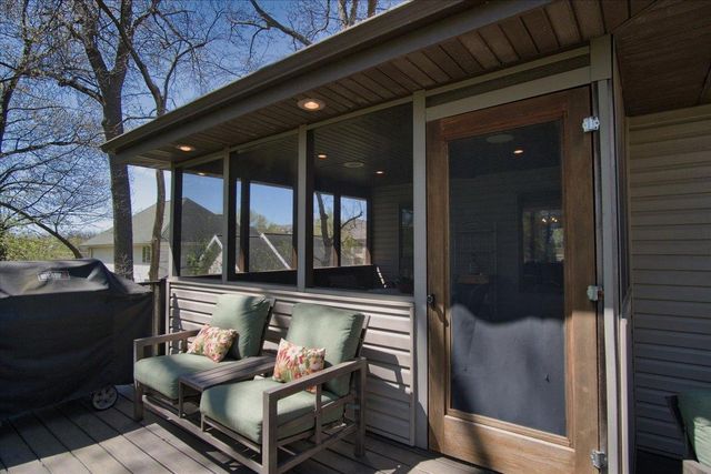 1801 Maplecrest Drive, Verona, WI 53593