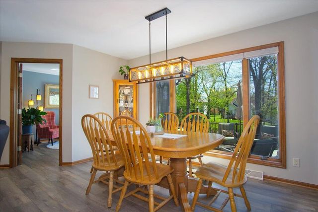 1801 Maplecrest Drive, Verona, WI 53593