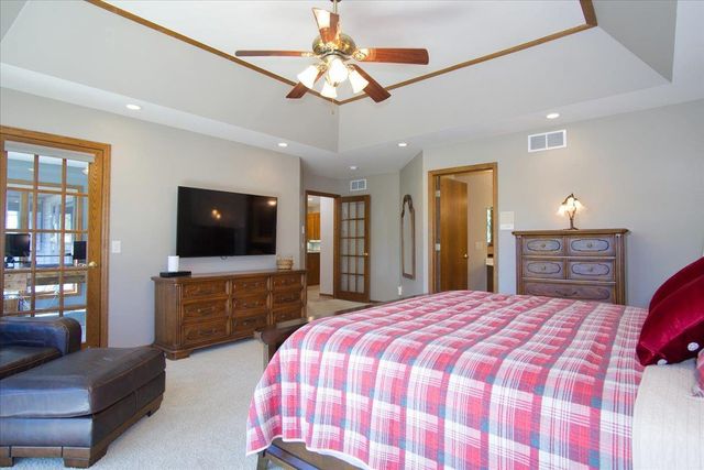 1801 Maplecrest Drive, Verona, WI 53593