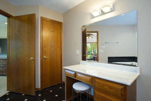 1801 Maplecrest Drive, Verona, WI 53593