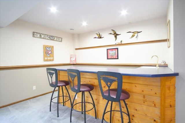 1801 Maplecrest Drive, Verona, WI 53593
