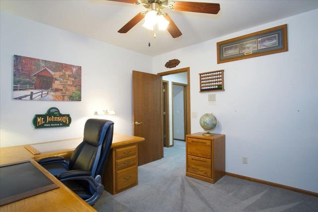 1801 Maplecrest Drive, Verona, WI 53593
