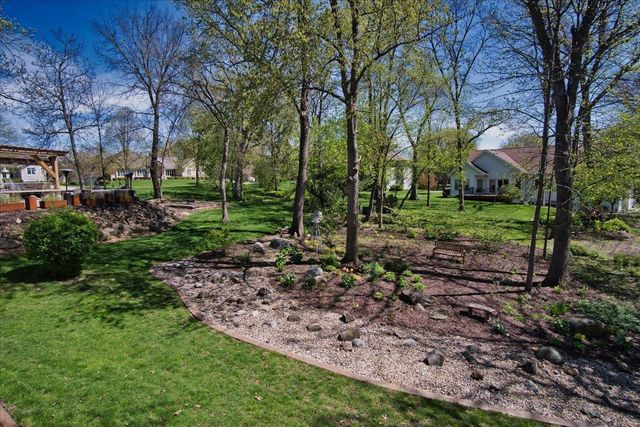 1801 Maplecrest Drive, Verona, WI 53593
