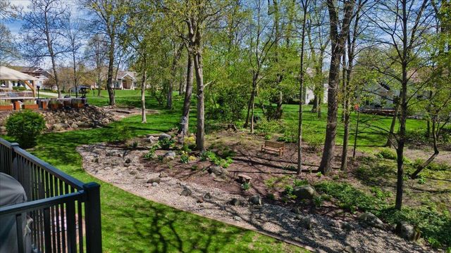 1801 Maplecrest Drive, Verona, WI 53593