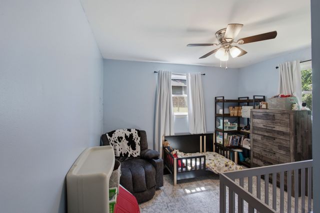 2103 Hillwood Dr, Centerville, TN 37033