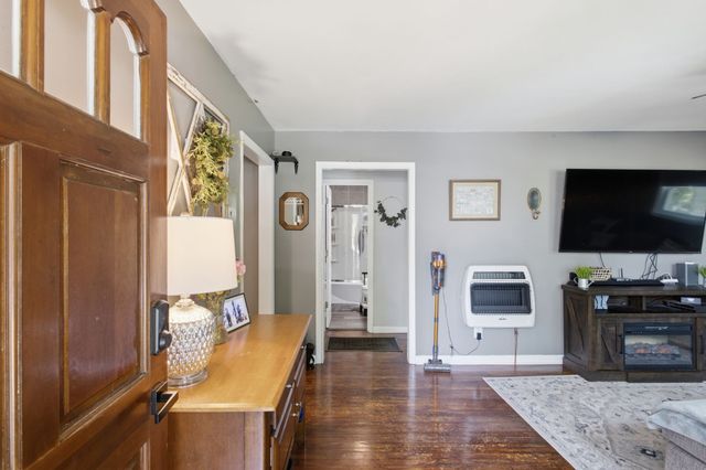 2103 Hillwood Dr, Centerville, TN 37033
